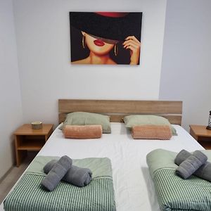 Uitgebreide Kamer met Twee Aparte Bedden